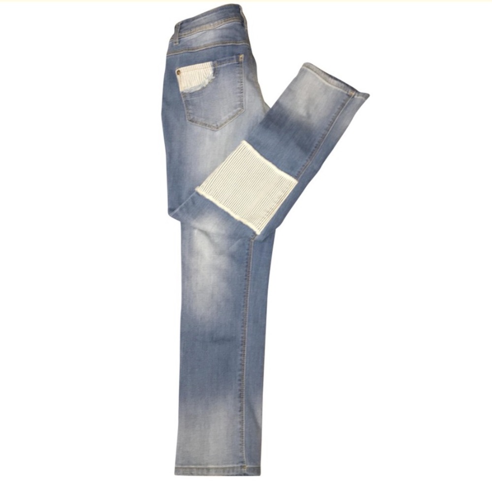 Light Wash Patchwork Capris